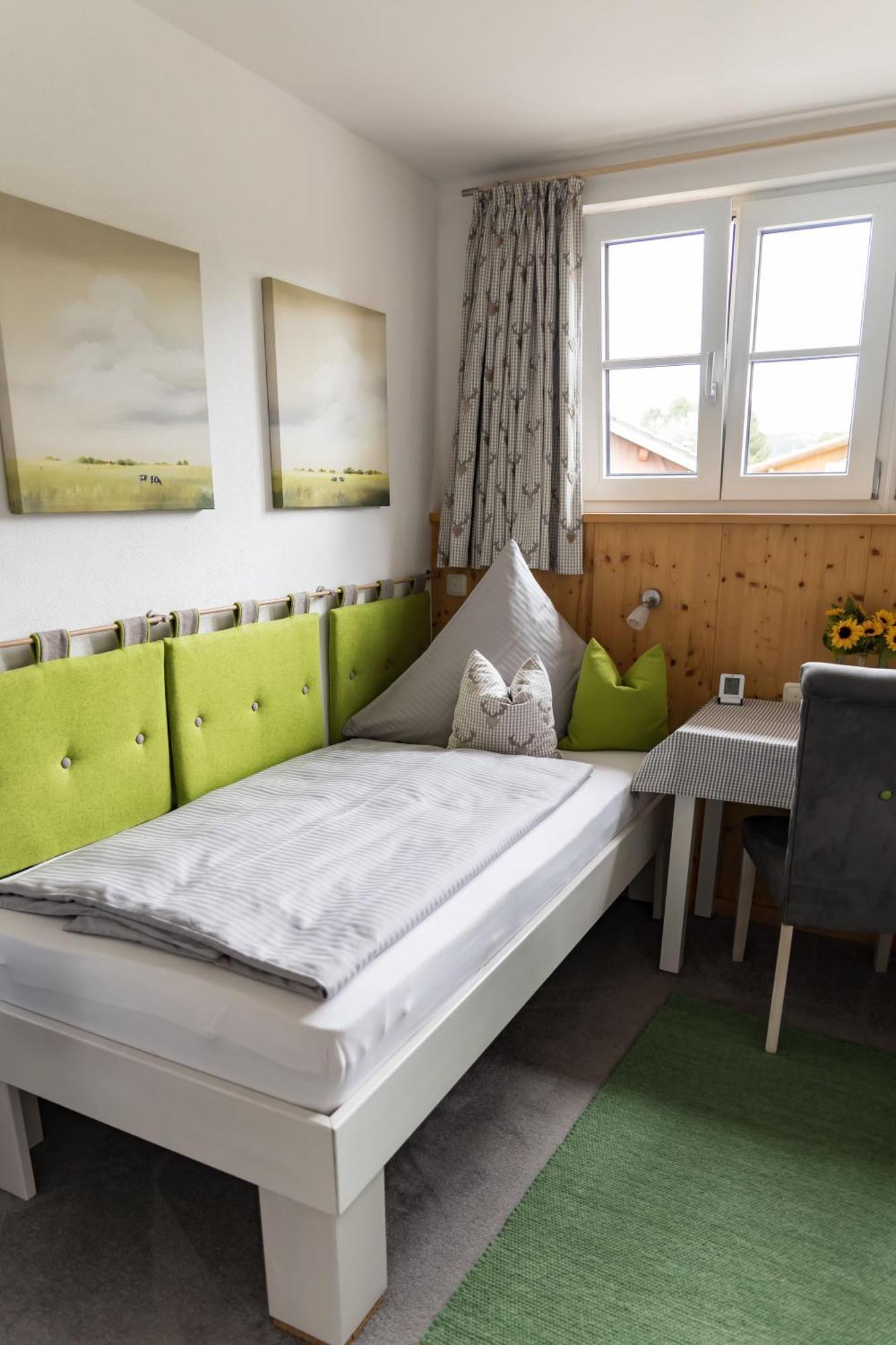 Gaestehaus Sattlerhof Bernau am Chiemsee Bagian luar foto